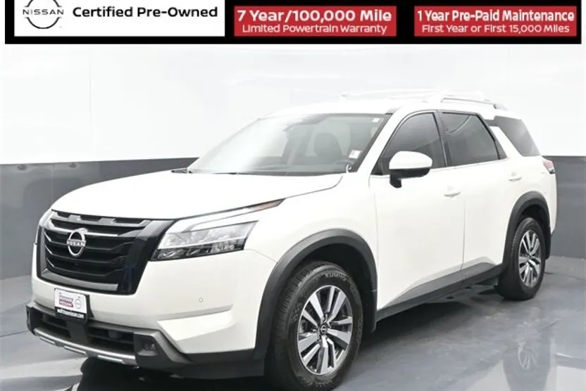 2023 Nissan Pathfinder SL photo 1