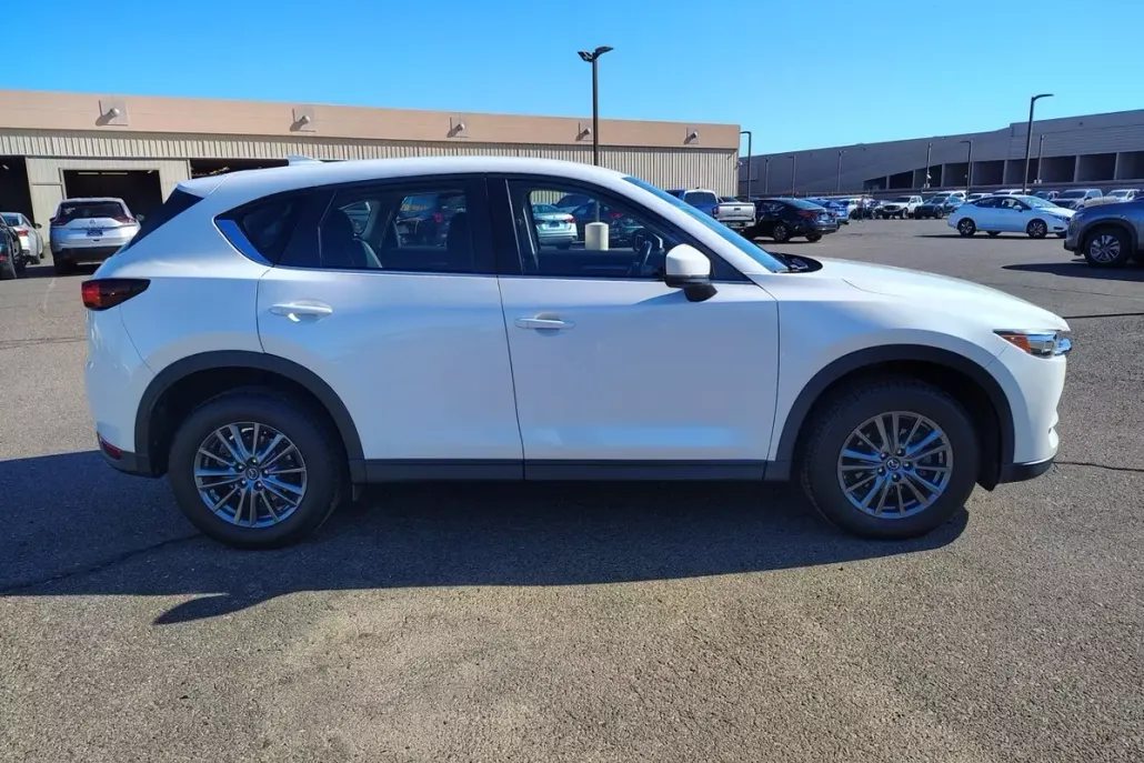 2019 Mazda CX-5 Sport photo 1