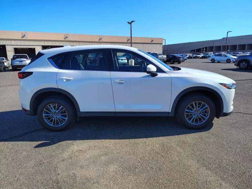 2019 Mazda CX-5 Sport photo 1
