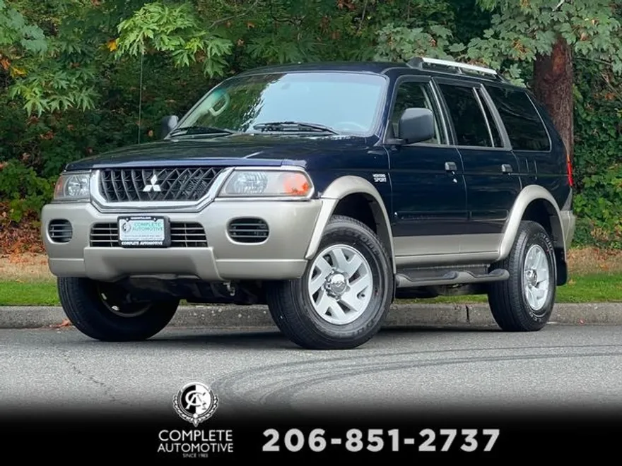 2004 Mitsubishi Montero Sport photo 1