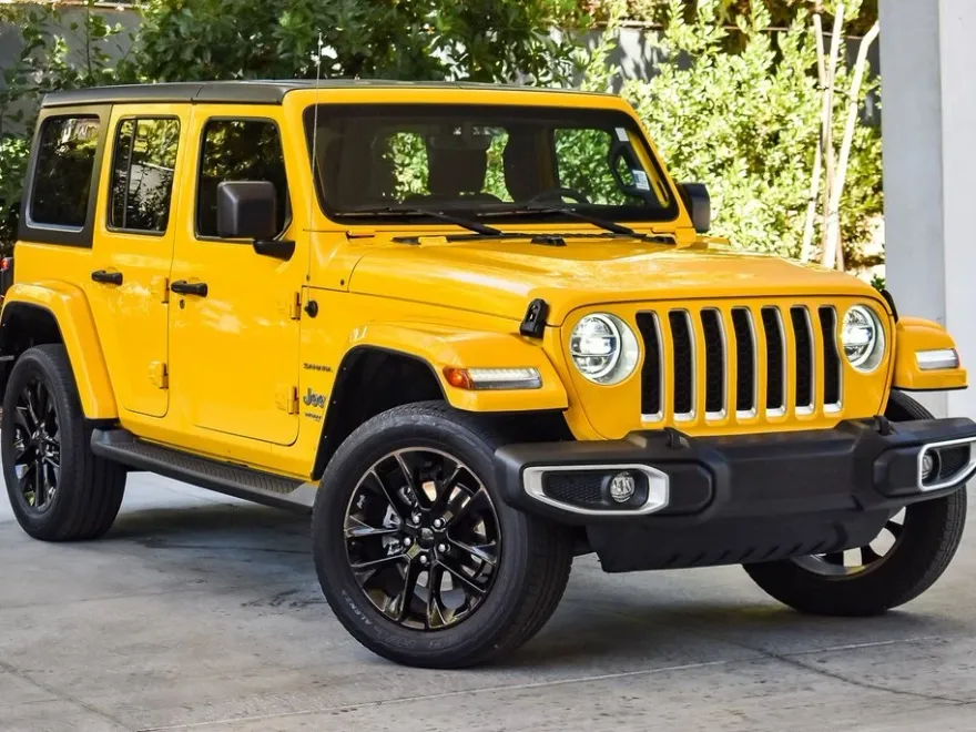 2021 Jeep Wrangler Unlimited Sahara 4xe photo 1