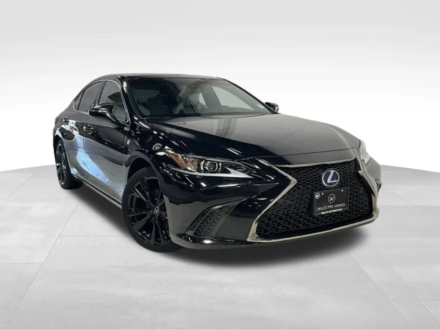 2022 Lexus ES 300h F SPORT photo 1