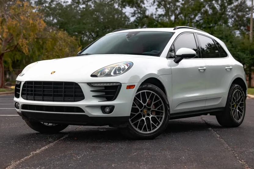 2017 Porsche Macan S photo 1