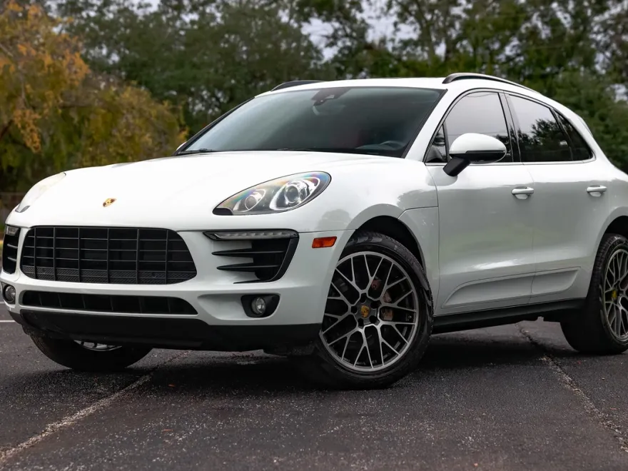 2017 Porsche Macan S photo 1