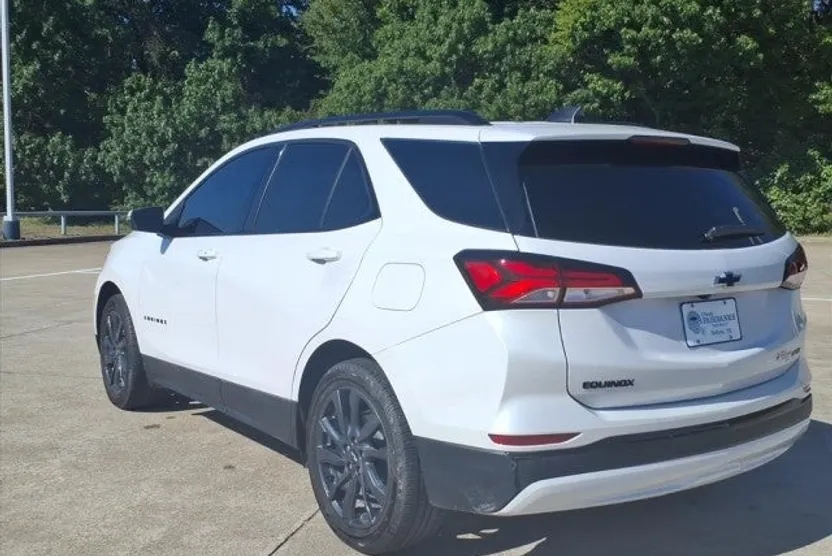 2024 Chevrolet Equinox RS photo 1