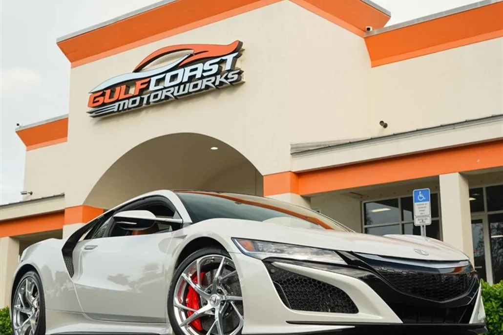 2017 Acura NSX photo 1