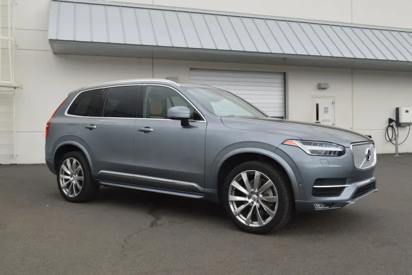 2016 Volvo XC90 T6 Inscription photo 1
