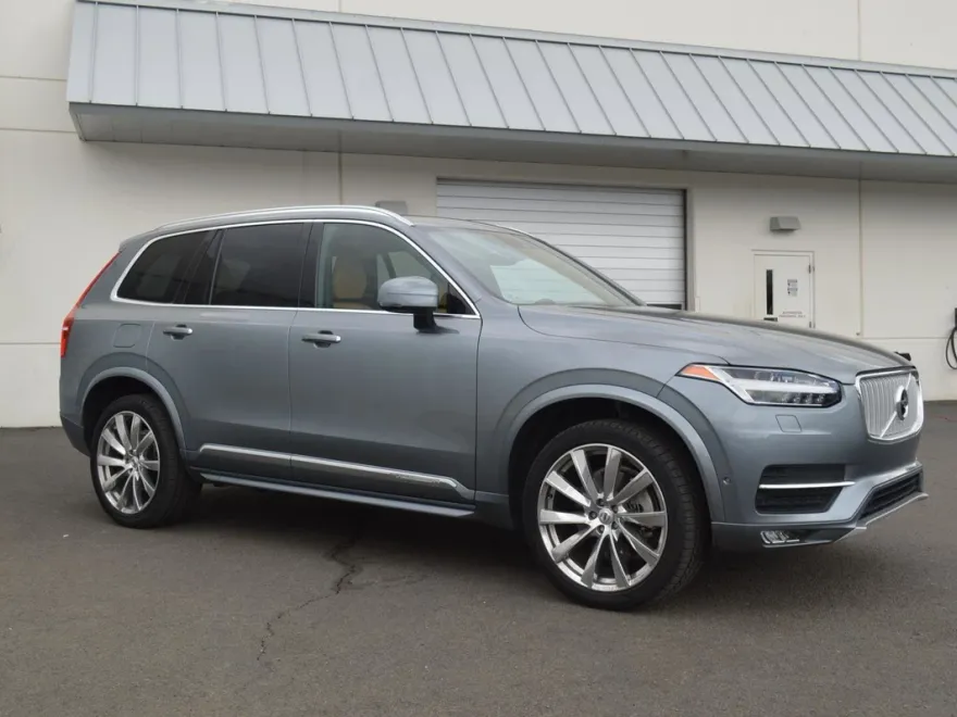 2016 Volvo XC90 T6 Inscription photo 1