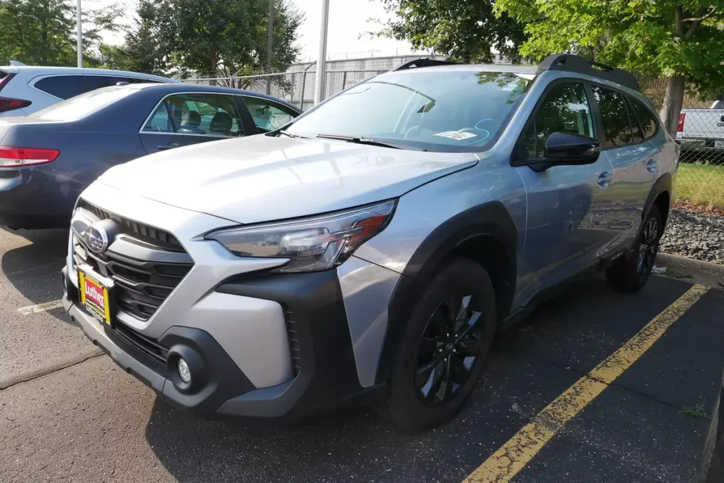 2024 Subaru Outback Onyx Edition photo 1