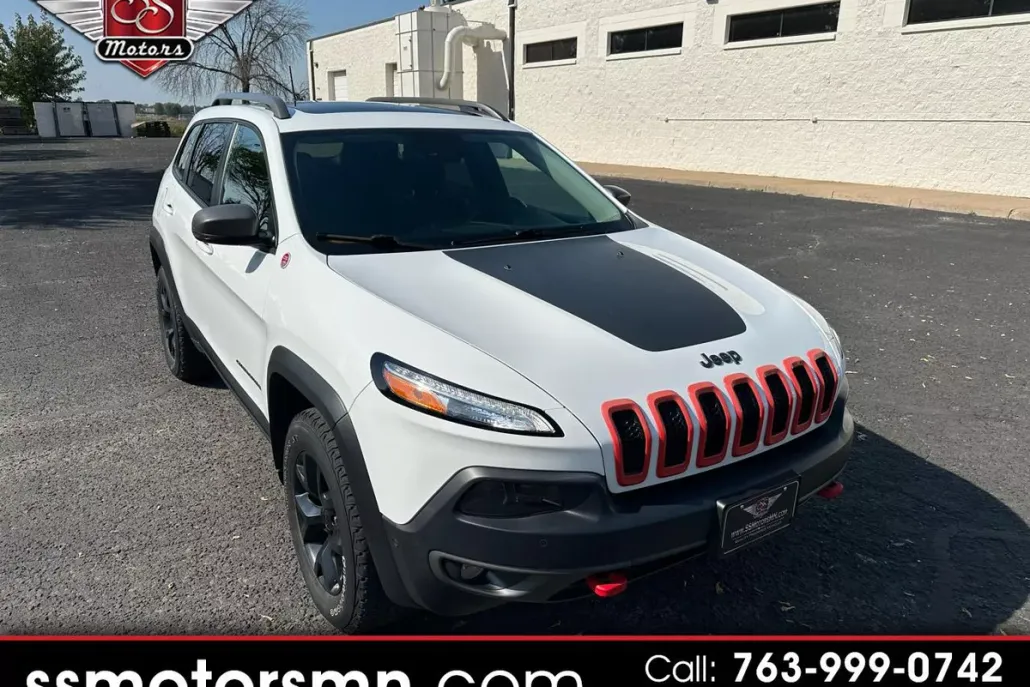 2016 Jeep Cherokee Trailhawk photo 1