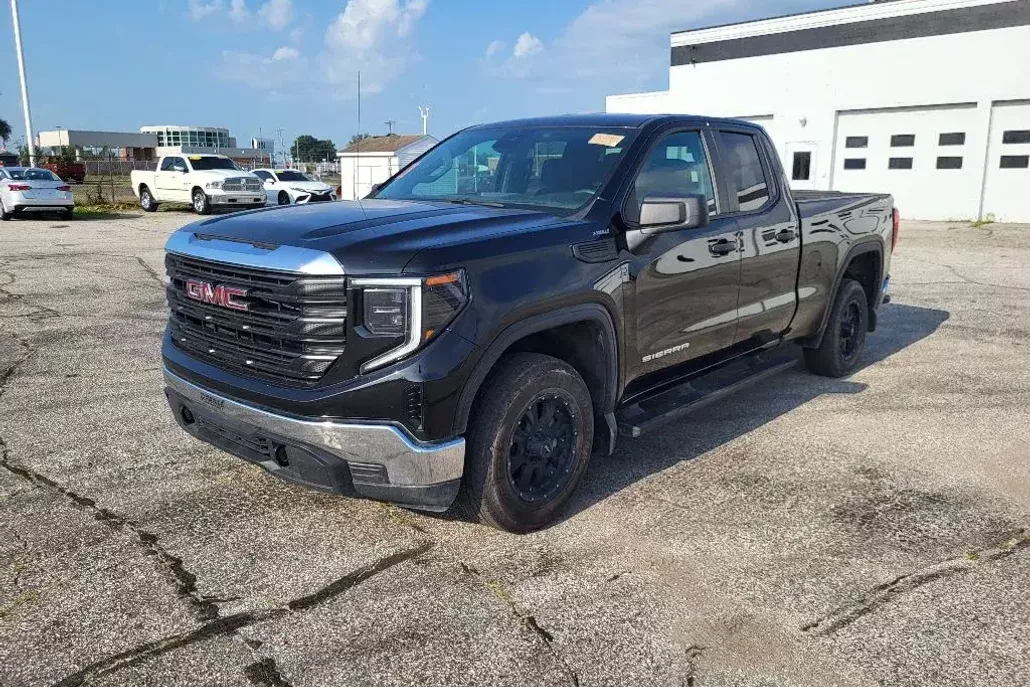 2023 Gmc Sierra 1500 Pro photo 1