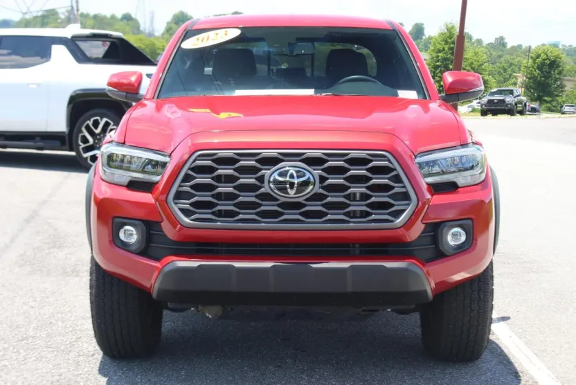 2023 Toyota Tacoma TRD photo 1