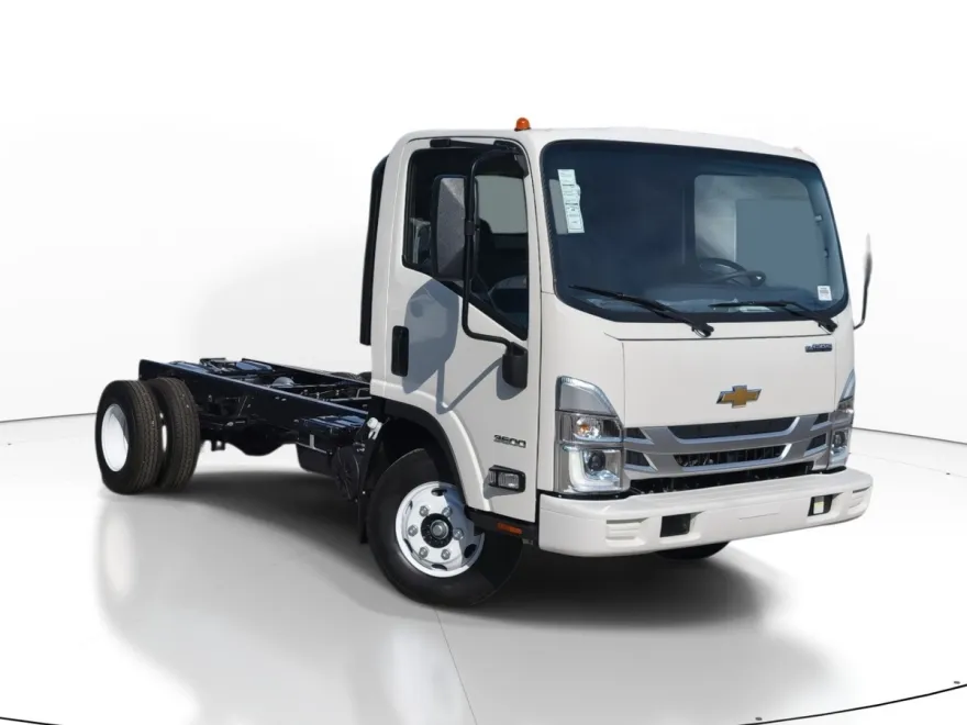 2025 Chevrolet Silverado 3500HD Base photo 1