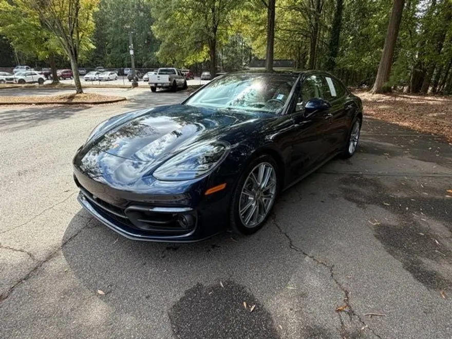 2023 Porsche Panamera Base photo 1