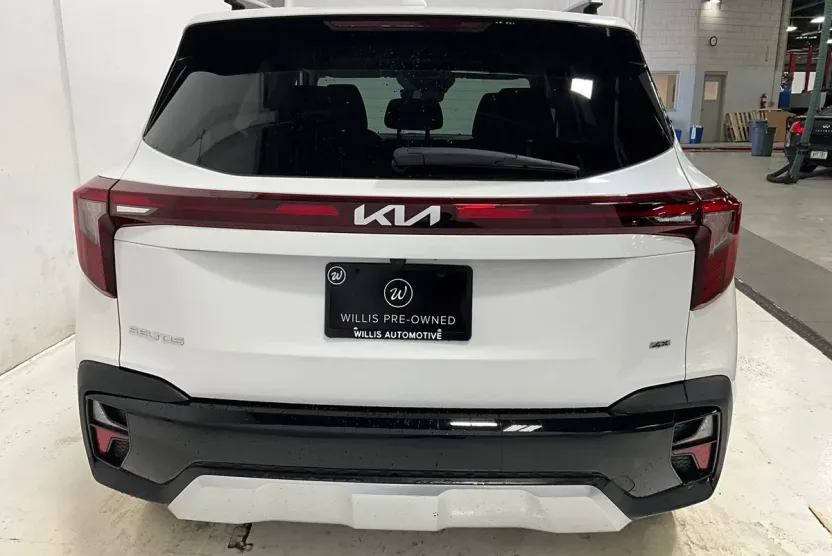 2024 Kia Seltos S photo 1