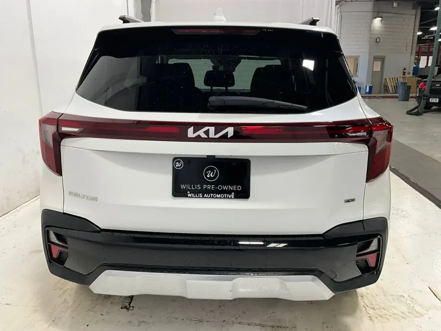 2024 Kia Seltos S photo 1