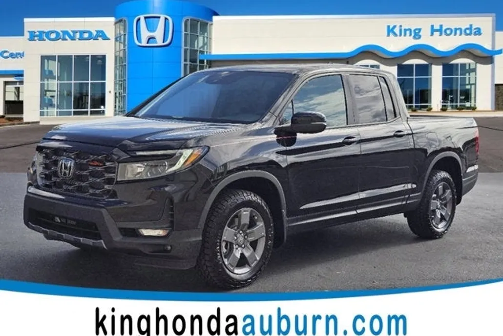 2025 Honda Ridgeline TrailSport photo 1