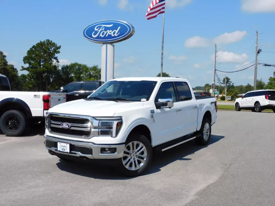 2025 Ford F-150 Lariat photo 1