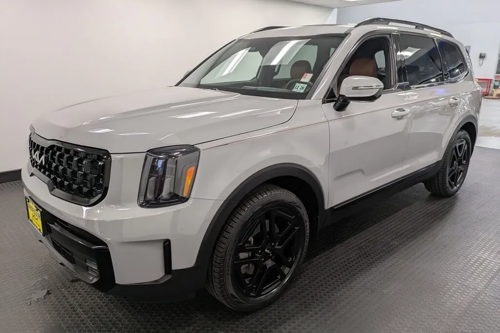 2024 Kia Telluride X-Line photo 1