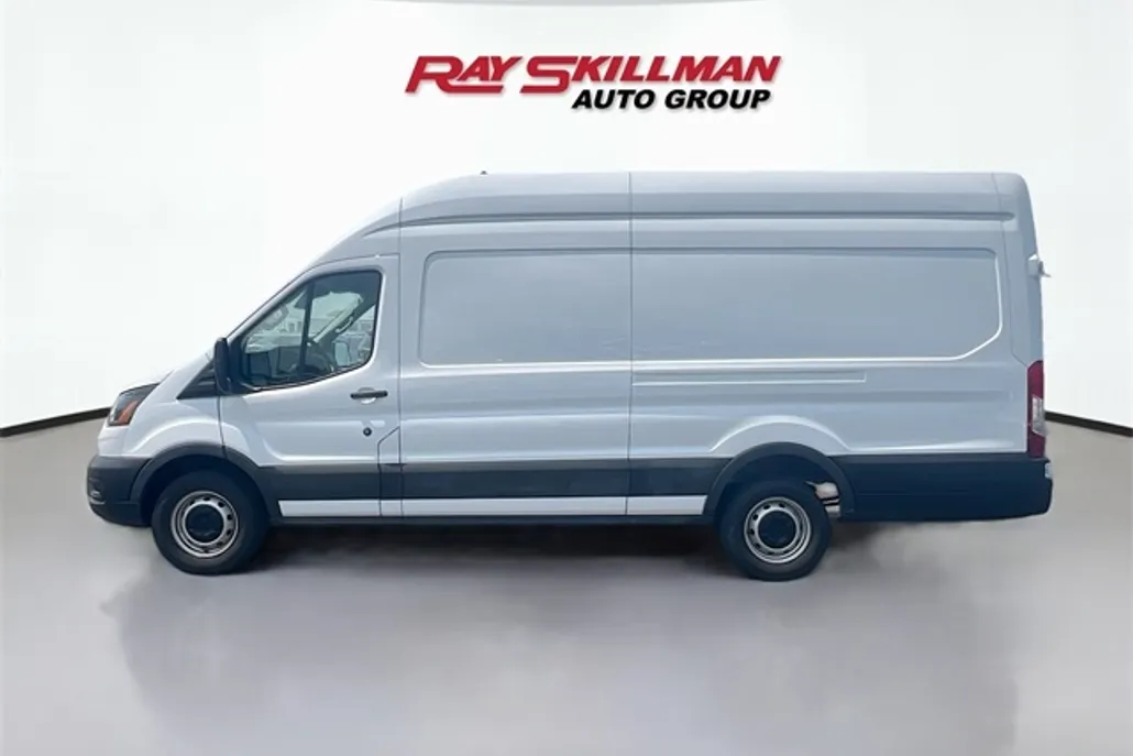 2023 Ford Transit photo 1