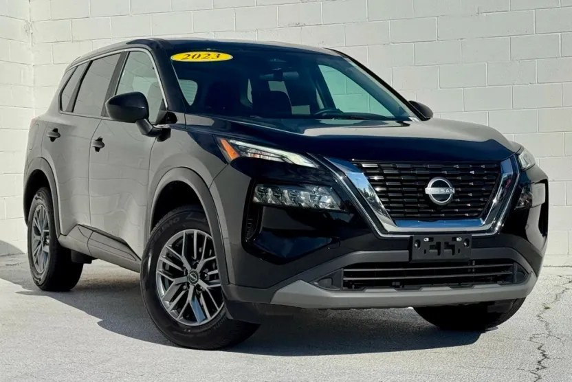 2023 Nissan Rogue S photo 1
