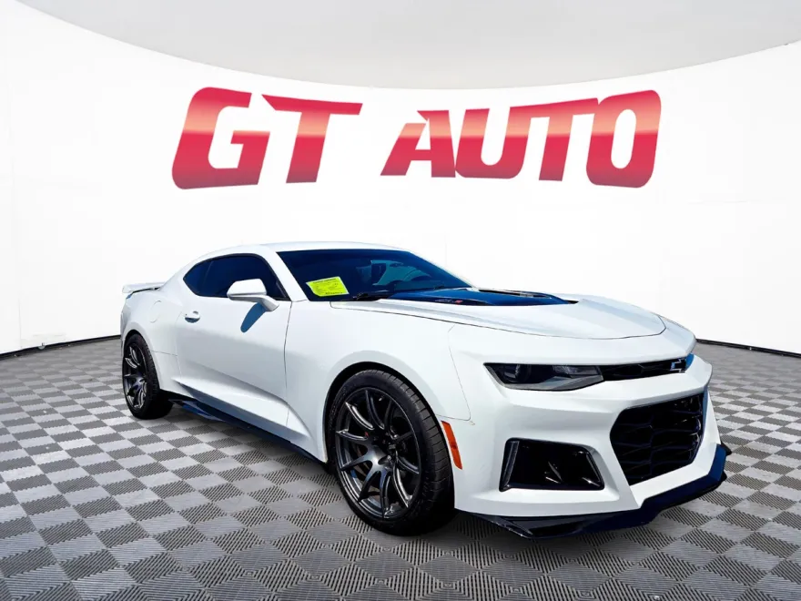 2018 Chevrolet Camaro ZL1 photo 1