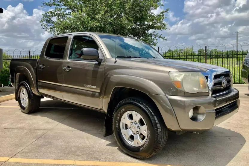 2009 Toyota Tacoma Double Cab PreRunner photo 1