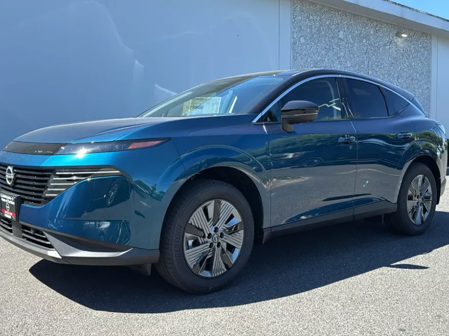 2025 Nissan Murano SL photo 1