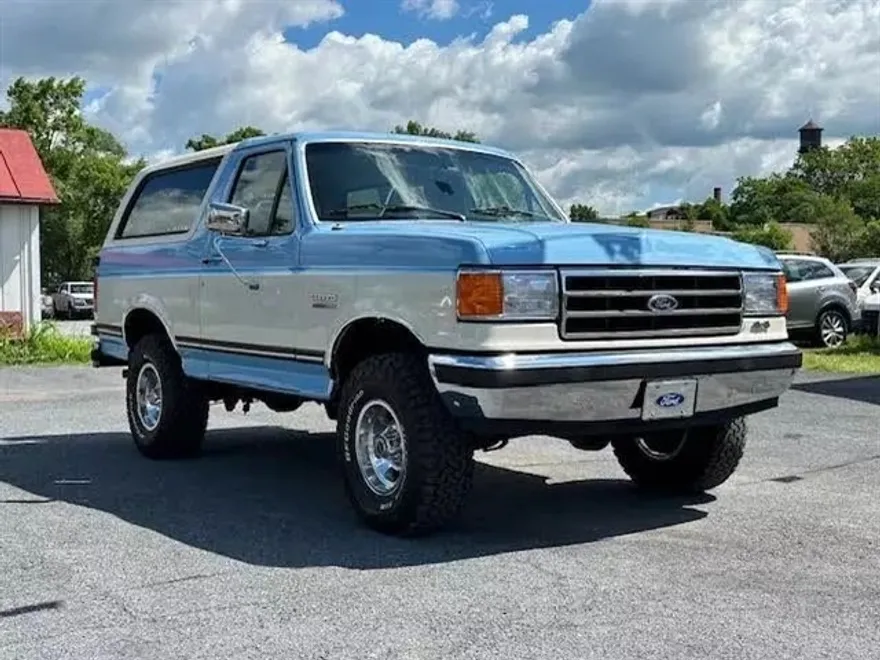 1987 Ford Bronco photo 1
