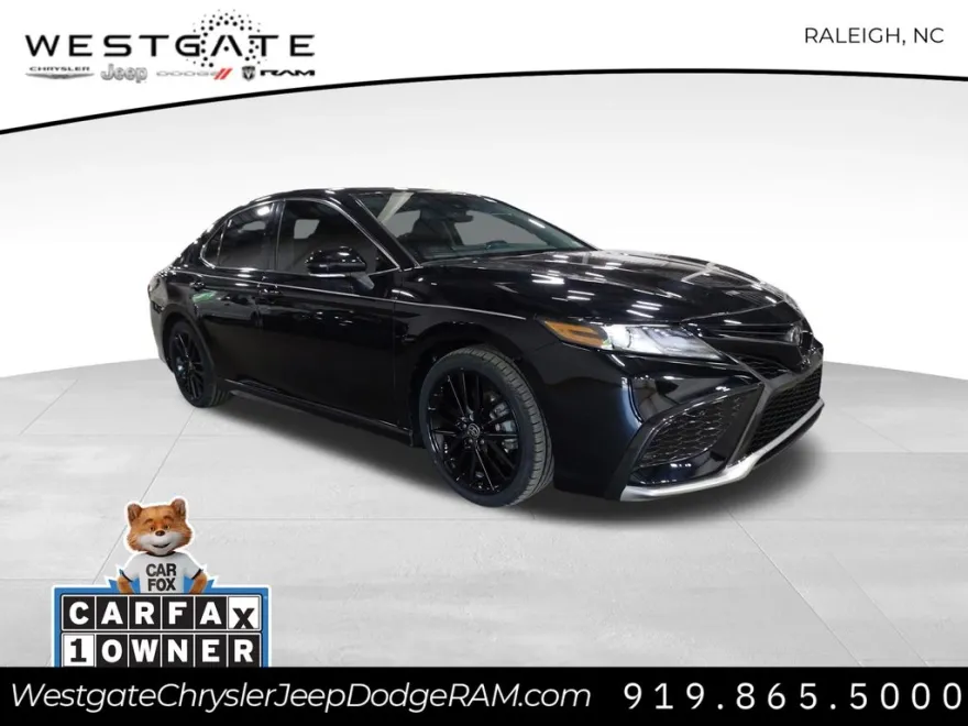 2021 Toyota Camry XSE photo 1