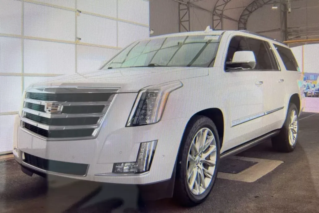 2018 Cadillac Escalade ESV Premium Luxury photo 1
