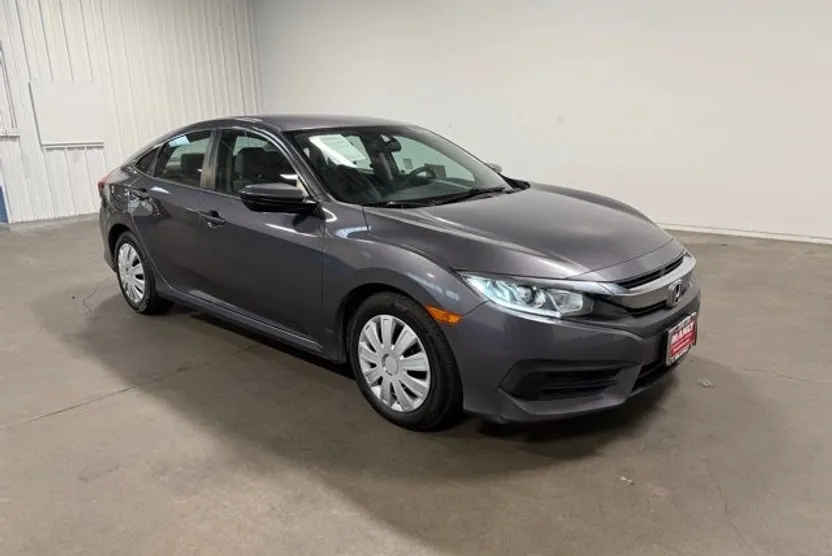2017 Honda Civic LX photo 1