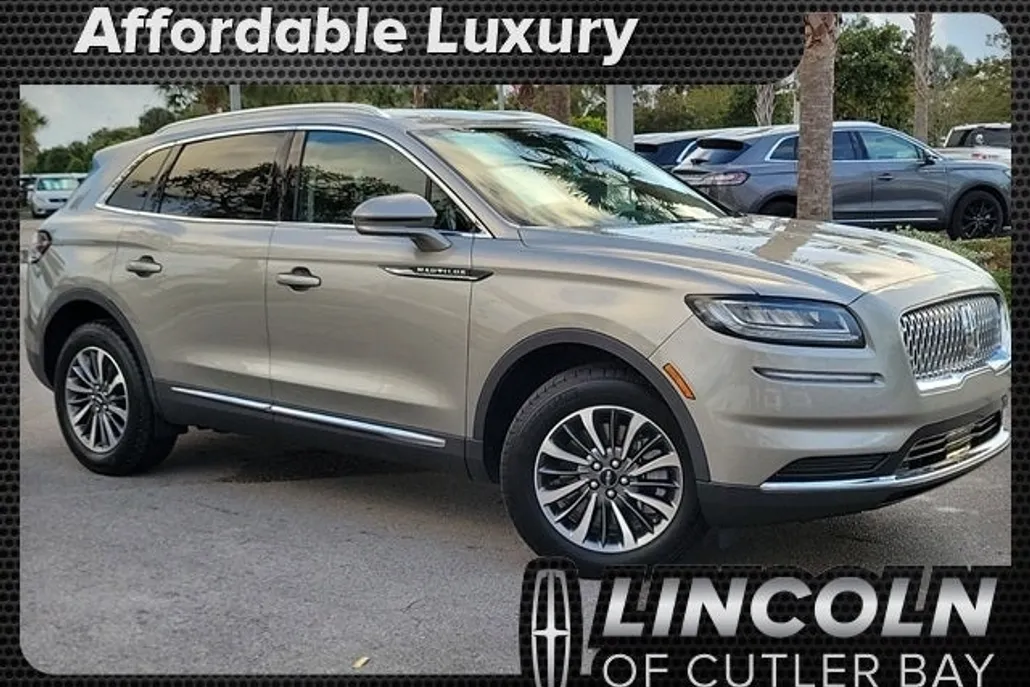 2023 Lincoln Nautilus Standard photo 1