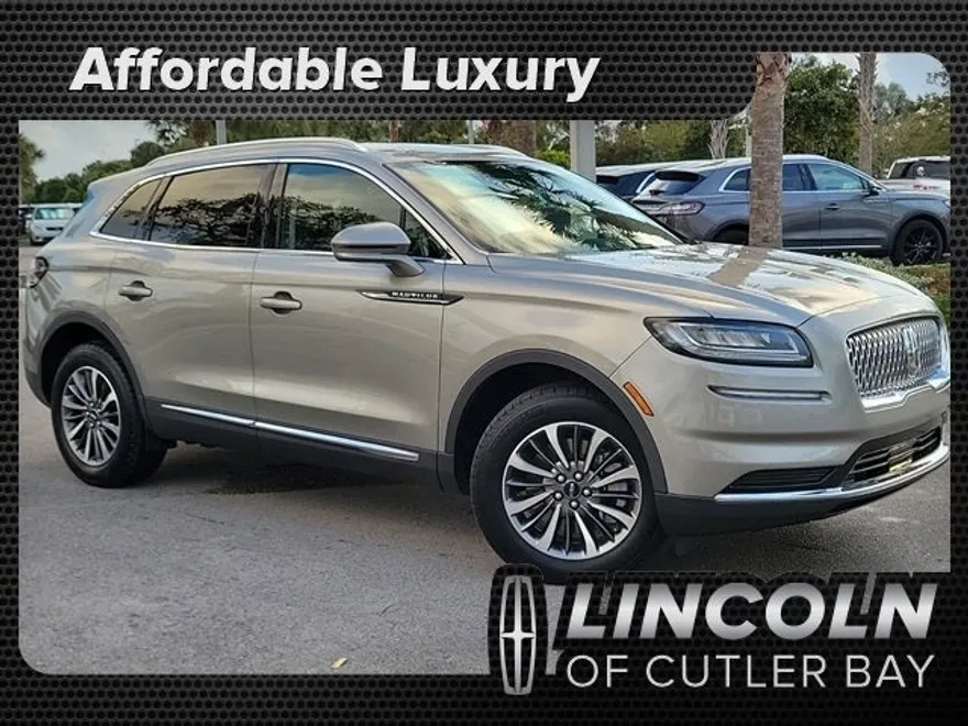 2023 Lincoln Nautilus Standard photo 1