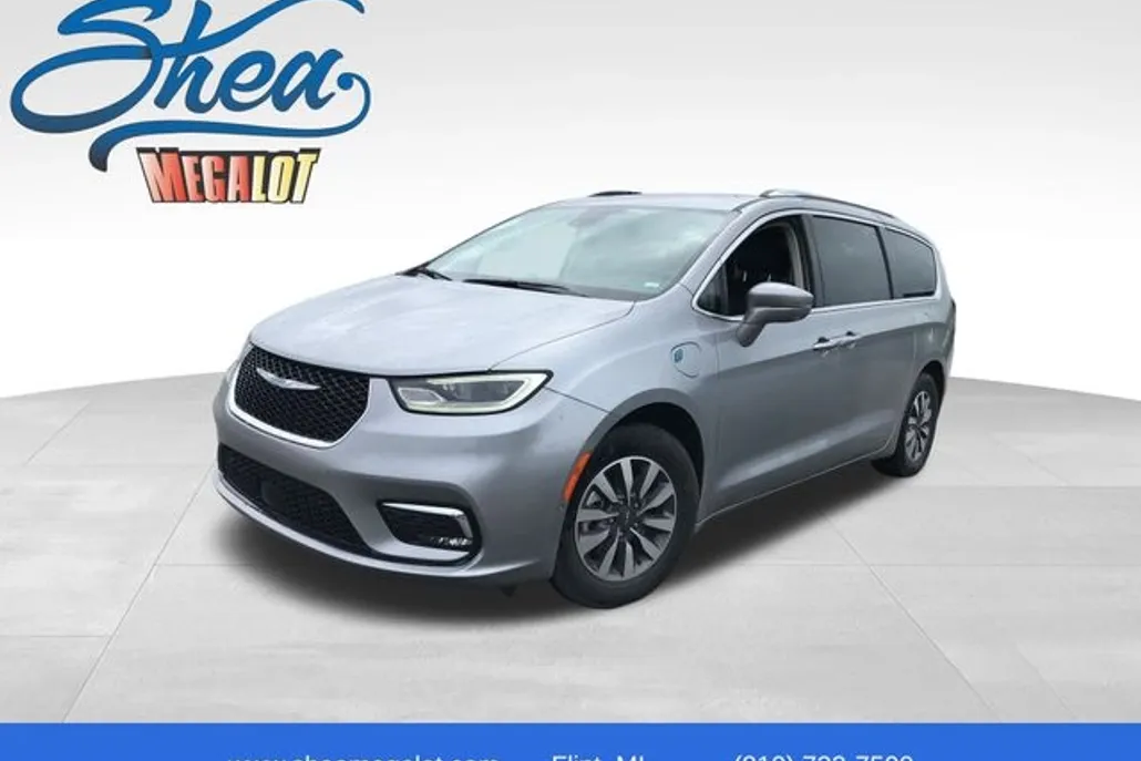 2021 Chrysler Pacifica Hybrid Touring L photo 1