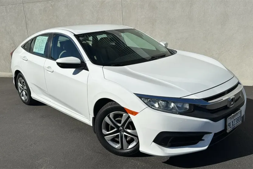 2017 Honda Civic LX photo 1