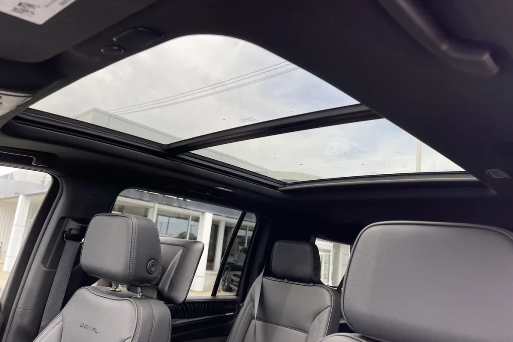 2024 Gmc Yukon XL Denali photo 1