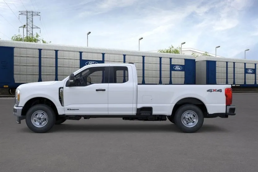 2025 Ford F-350 XL photo 1