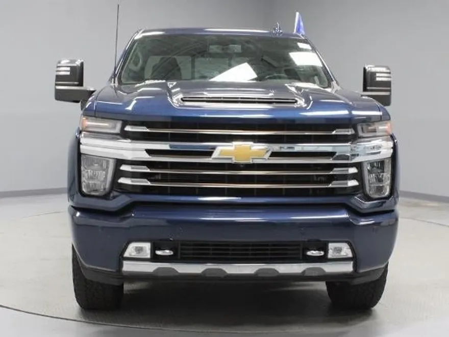 2022 Chevrolet Silverado 3500HD High Country photo 1