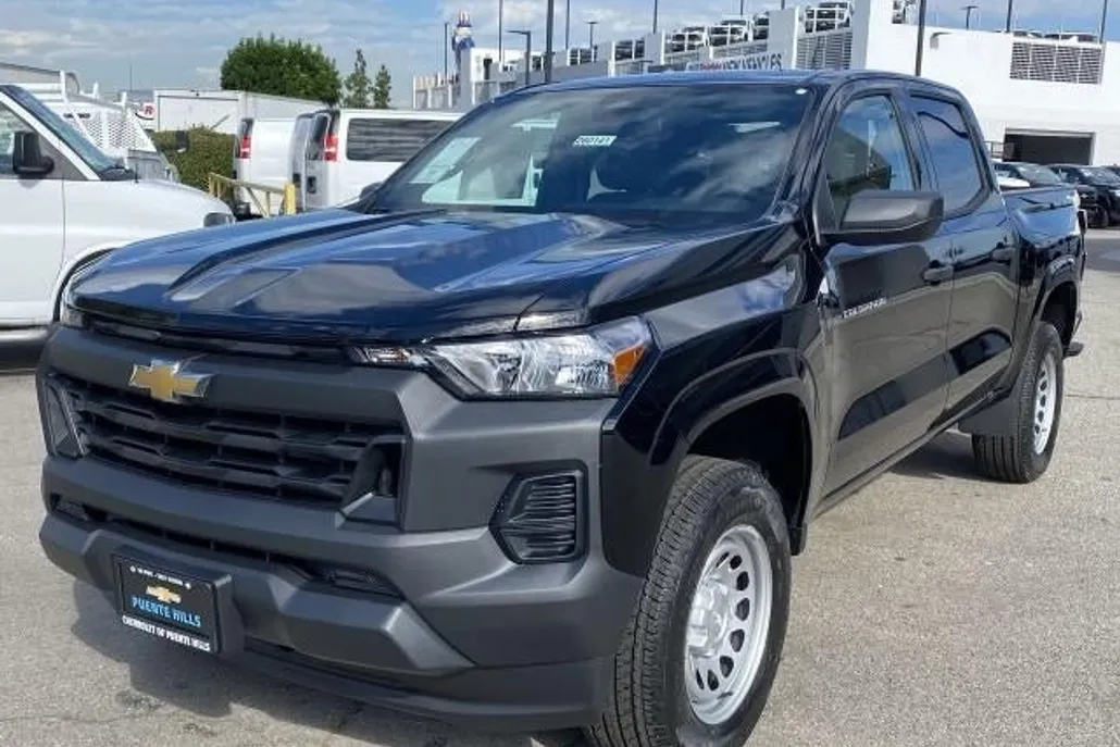 2026 Chevrolet Colorado Work Truck photo 1