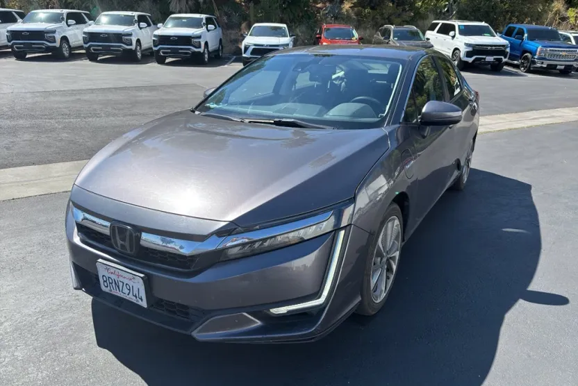 2019 Honda Clarity Plug-In Hybrid photo 1