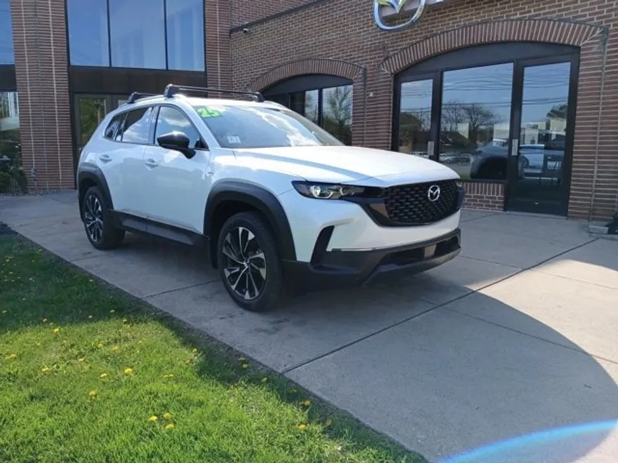 2025 Mazda CX-50 Premium Plus photo 1