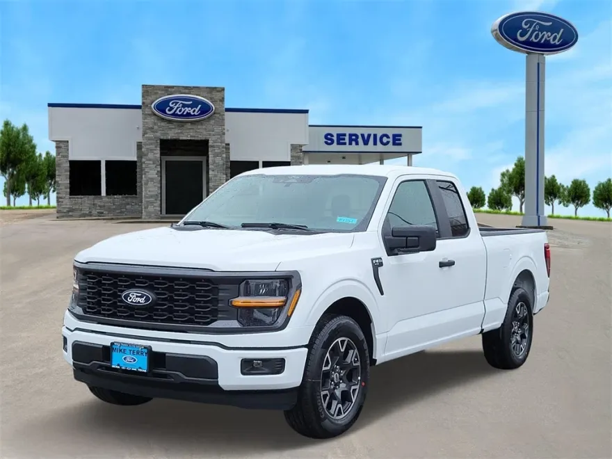 2025 Ford F-150 STX photo 1
