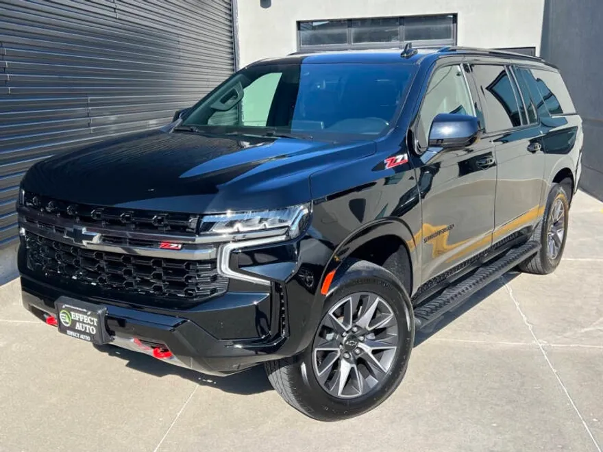 2022 Chevrolet Suburban Z71 photo 1