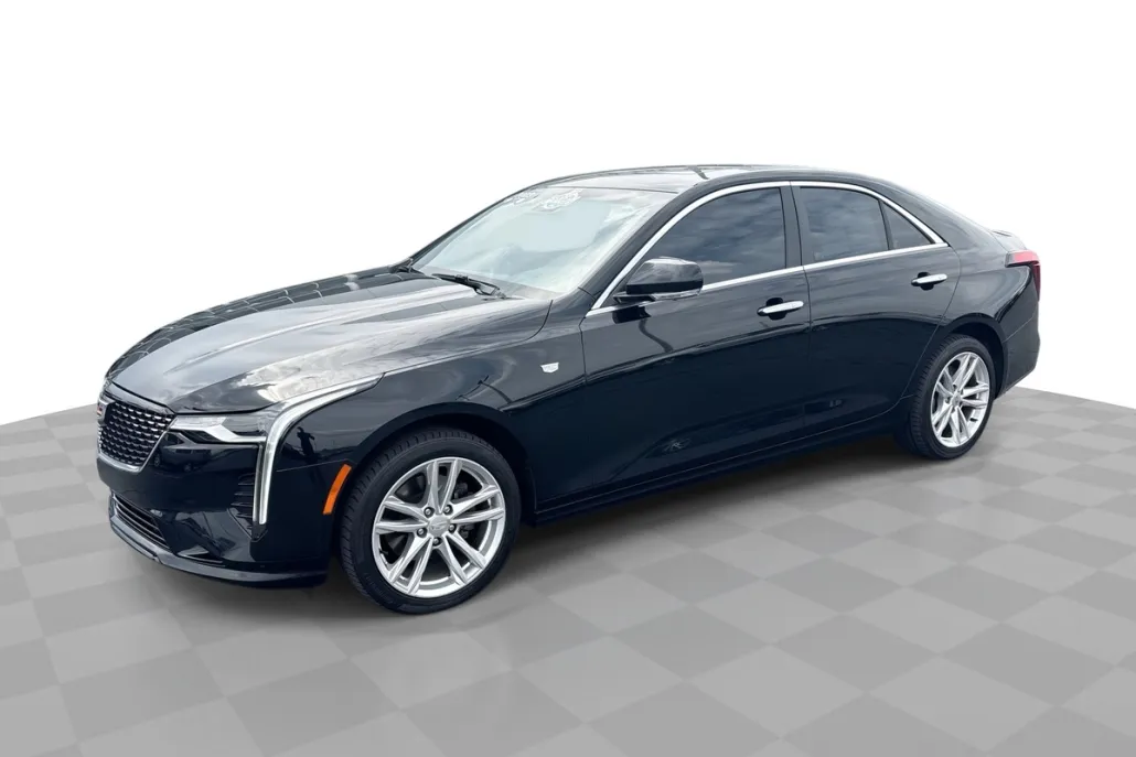 2023 Cadillac CT4 Luxury photo 1