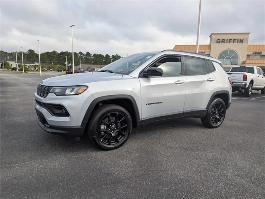 2026 Jeep Compass Latitude photo 1