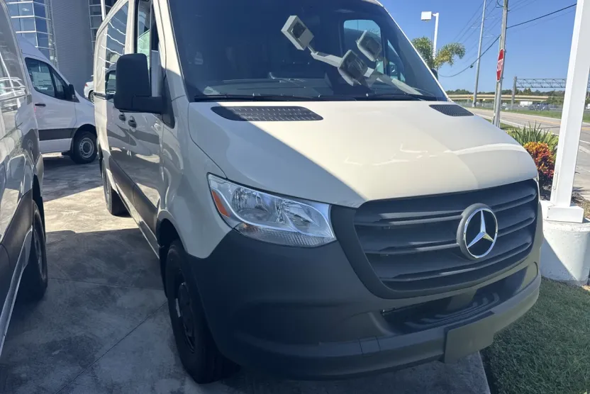 2025 Mercedes Benz Sprinter 2500 photo 1
