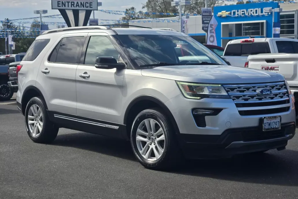 2018 Ford Explorer XLT photo 1