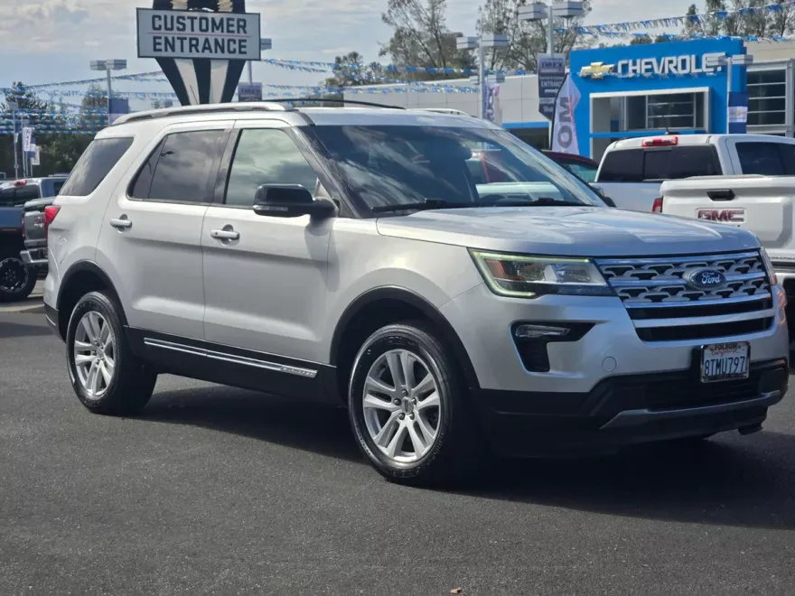 2018 Ford Explorer XLT photo 1