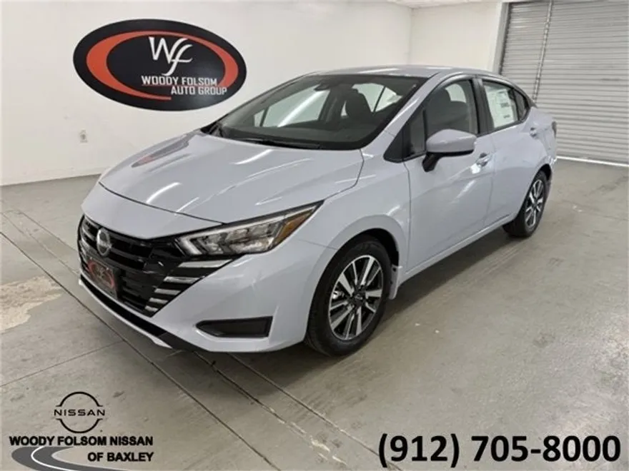 2025 Nissan Versa SV photo 1